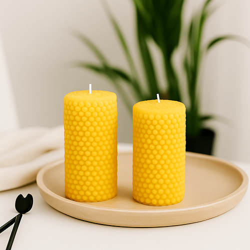 Experience the Warmth and Elegance of the Luxury Yellow Scented Candle