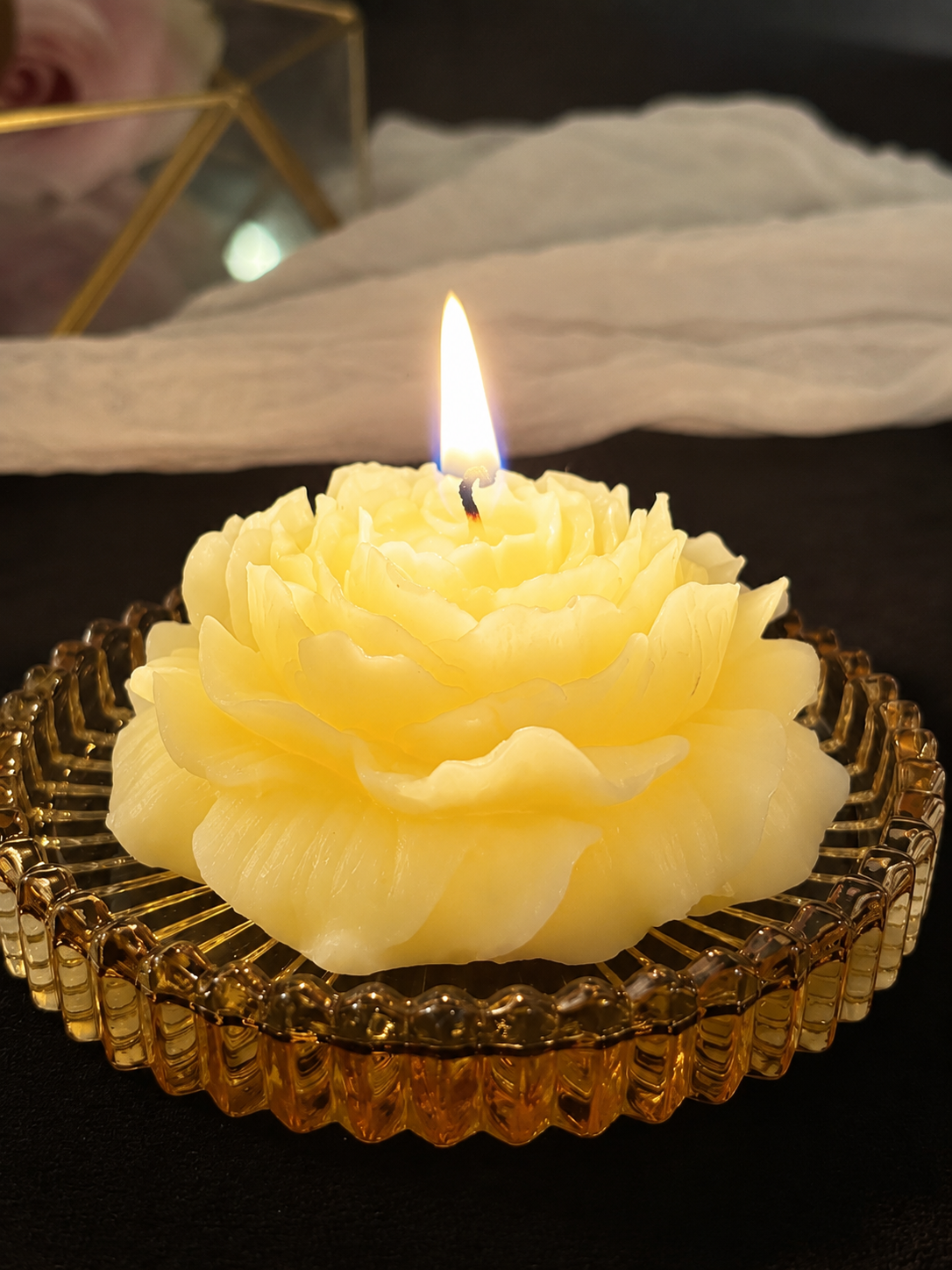 Premium Yellow Flower Soy Wax Decorative Candle