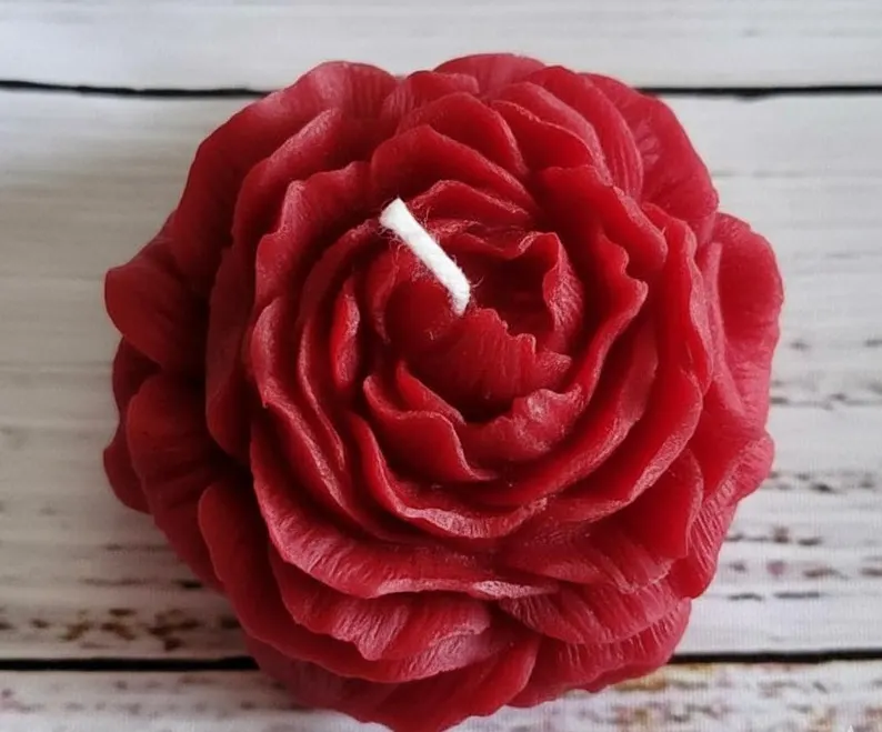 Premium Red Flower Soy Wax Decorative Candle