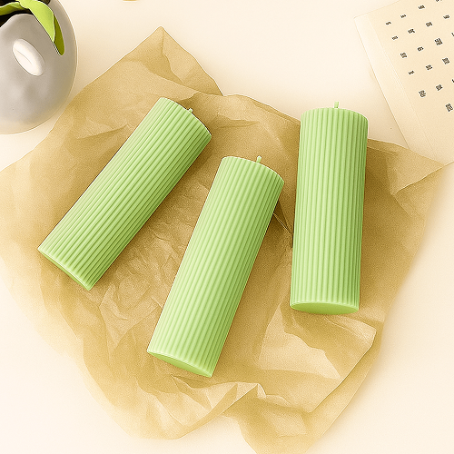 Luxury Spiral Pillar Scented Perfume Candle GREEN