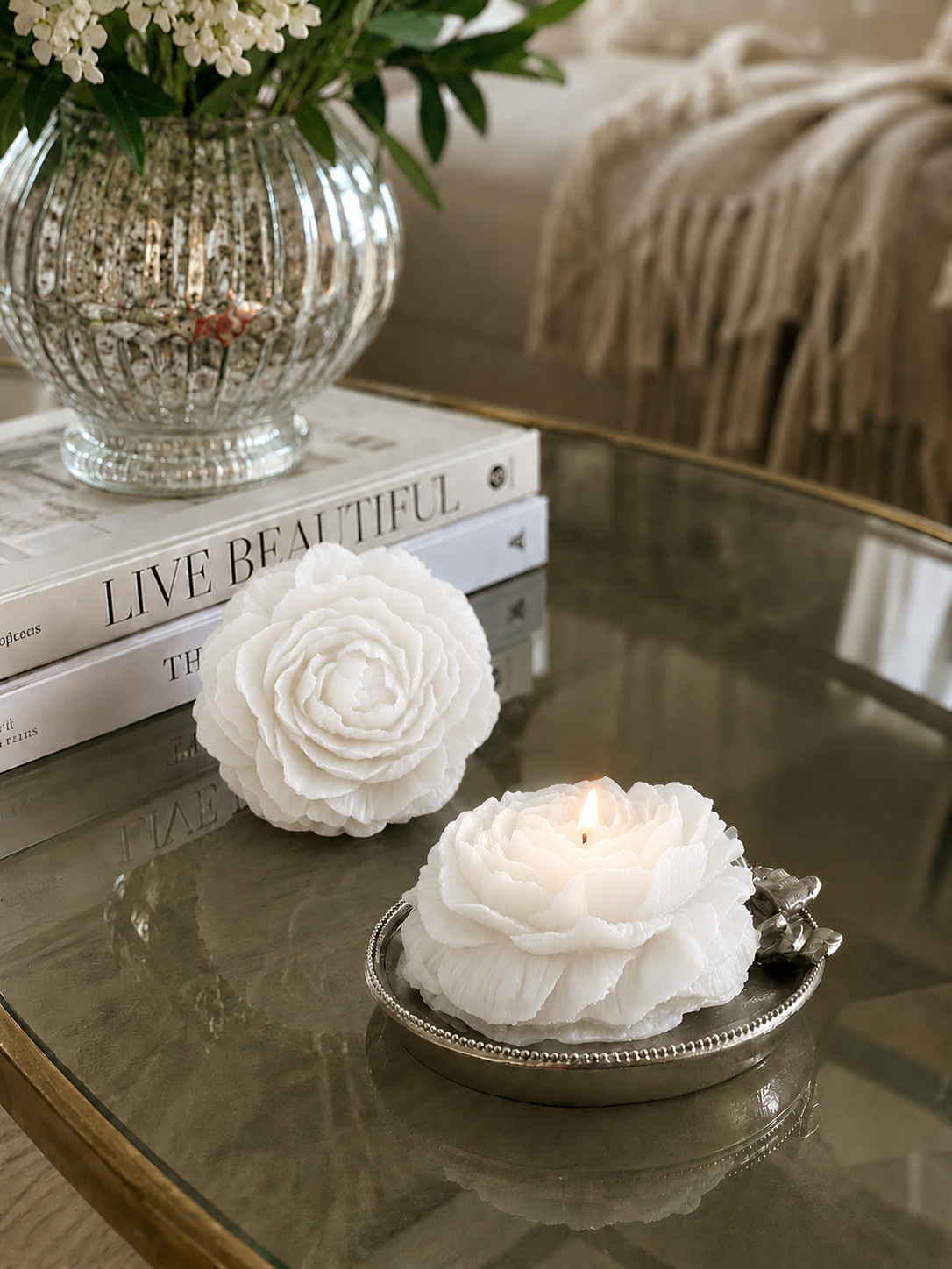 Premium White Flower Soy Wax Decorative Candle
