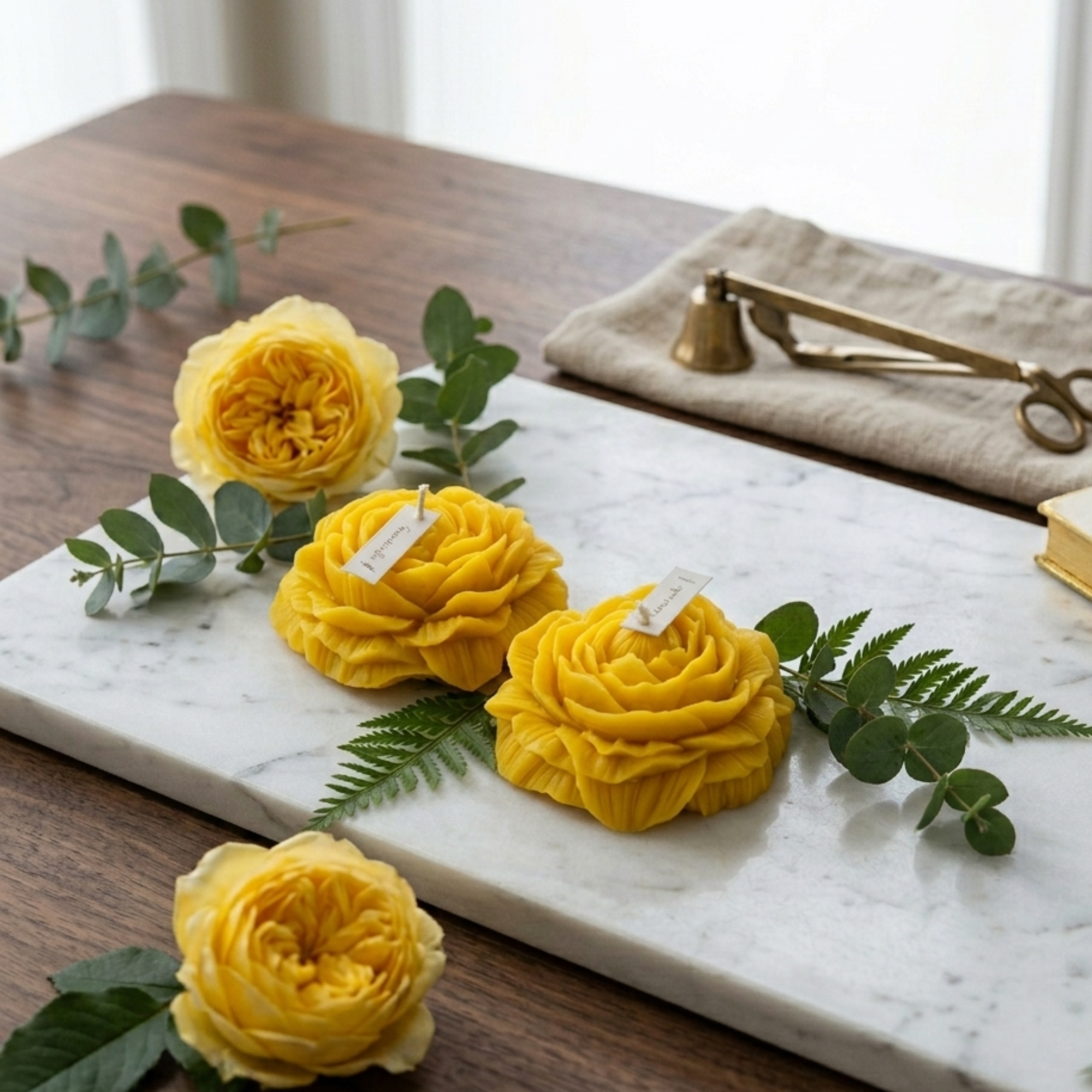Premium Yellow Flower Soy Wax Decorative Candle