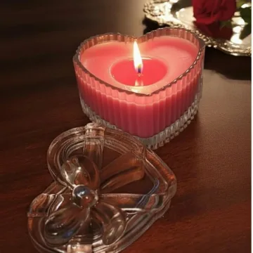 Derben Clove Pink Heart Glass Jar Scented Candle with Lid