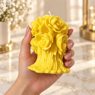 Derben Clove Yellow Rose Bouquet Candle for Home Decor & Gifting
