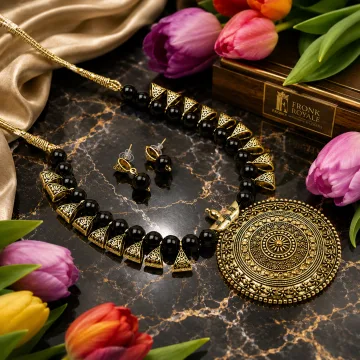 Beautiful Brass and Beads Contemporary Traditional Necklace Set Black