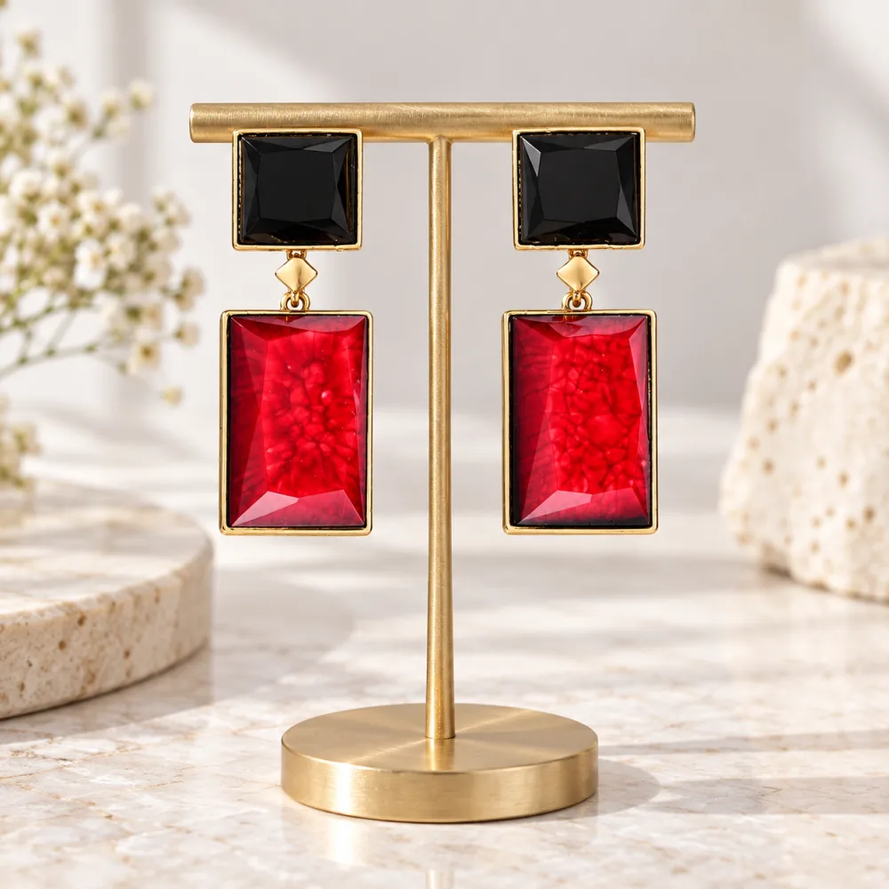 Trendy Shiny Geometrical Shaped Crystal Tantalizing Drop Earrings for Girls and Women Red Black